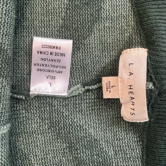 LA Hearts Green Wavy Knit Flare Pants | Size L - Picture 3 of 3